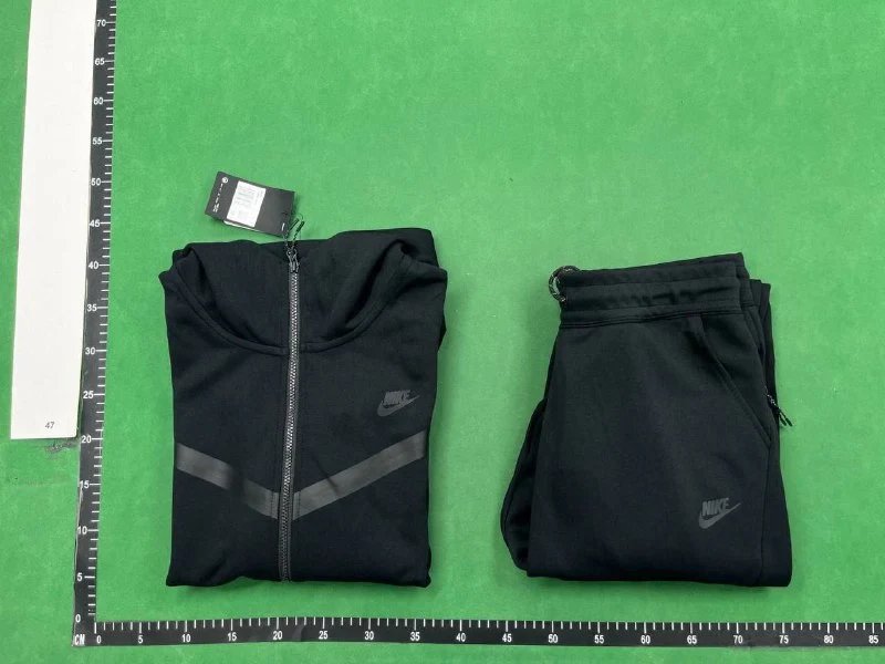 NIKE Tech Suits（40+ Styles