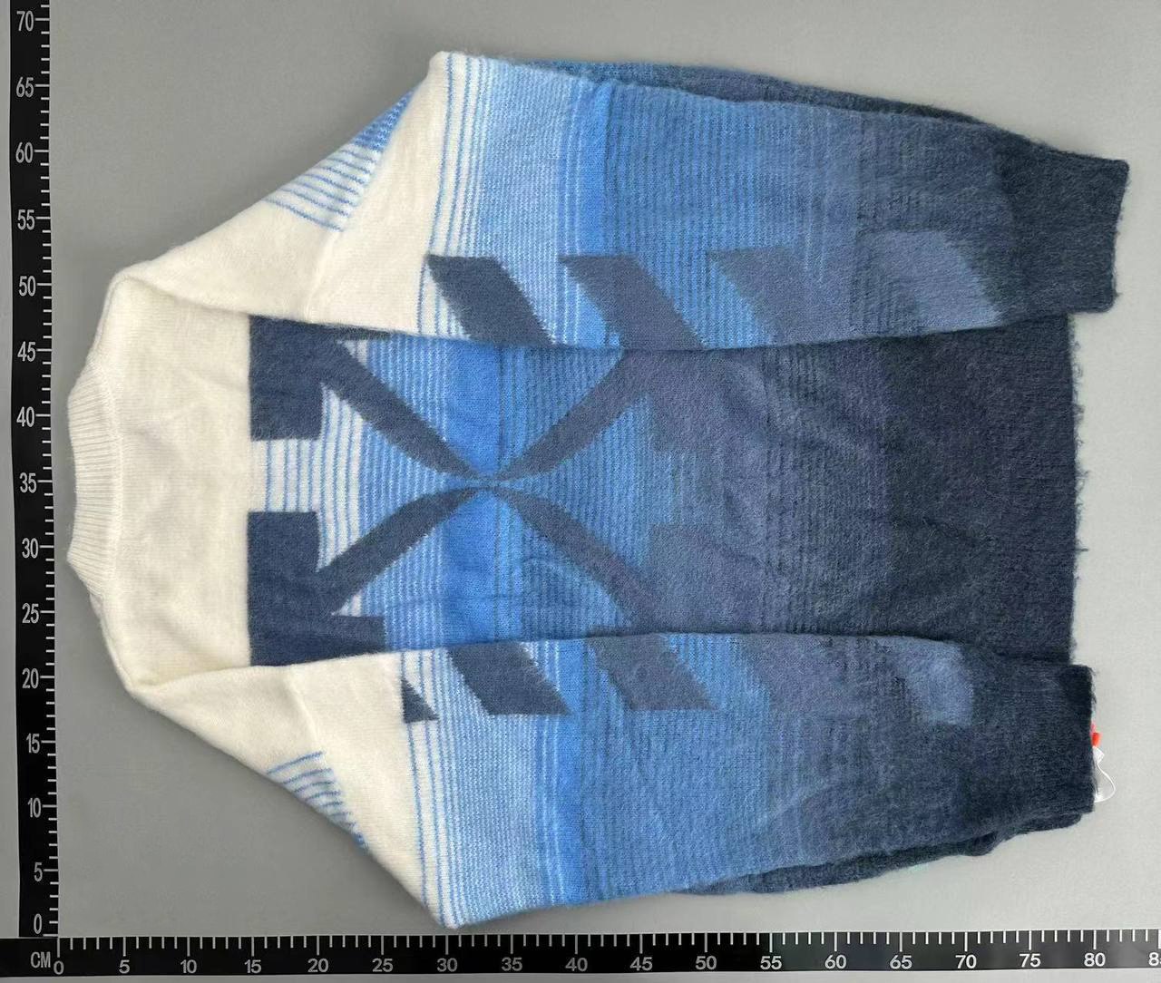 OFF-WHITE Sweater