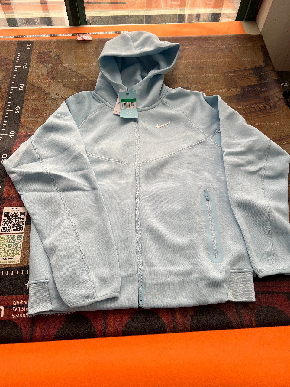 NIKE Suit