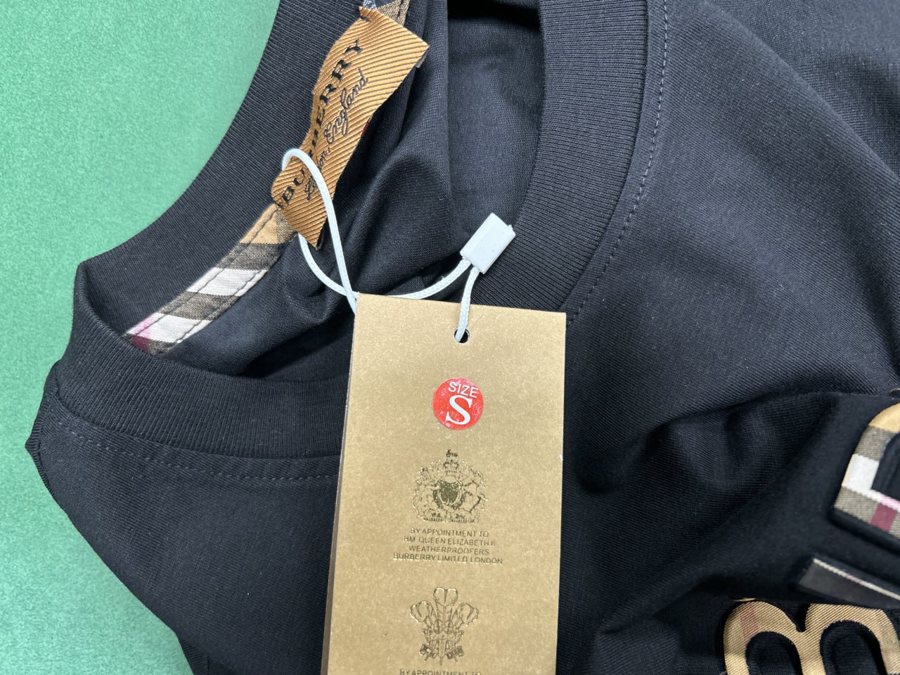 Burberry Embossed Logo Sweatshirt [27 styles]